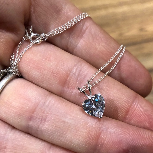 ♾️Heart Diamond Necklace marked 925 - Picture 2 of 3